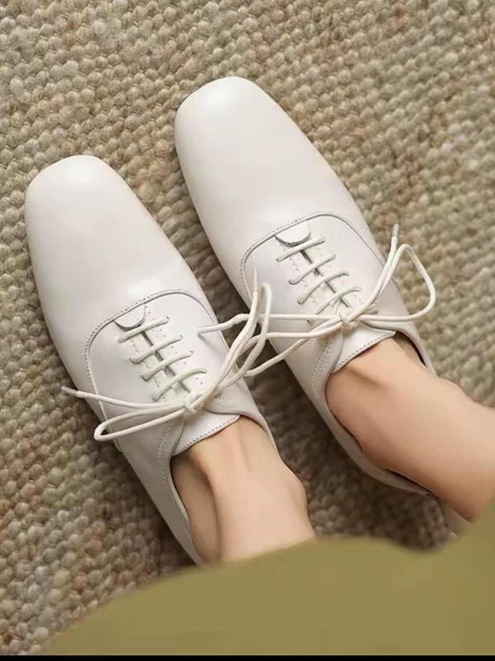 Women’s White Leather BALLET LACE-UP SHOE, Size 11